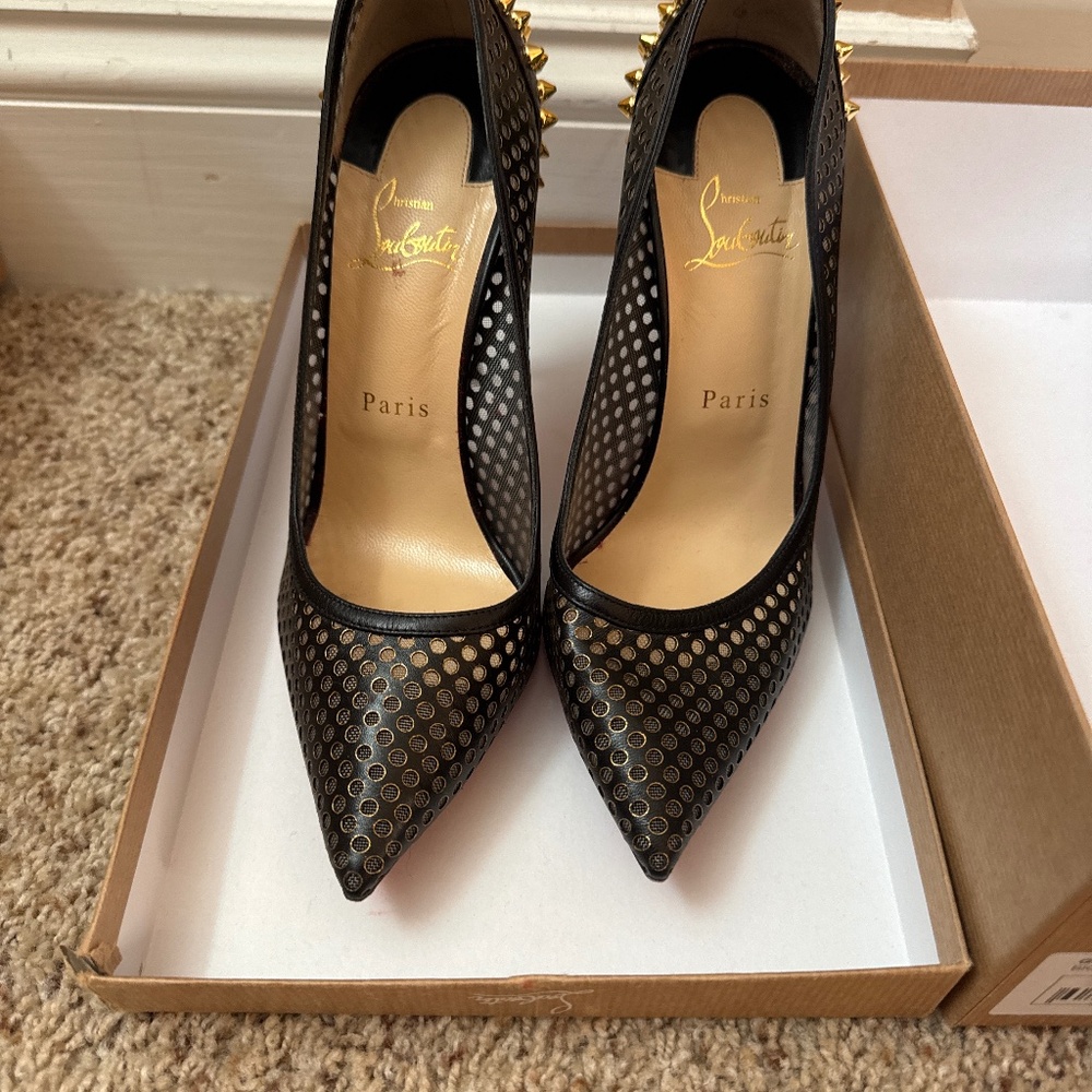 Christian Louboutin Pump Heel
